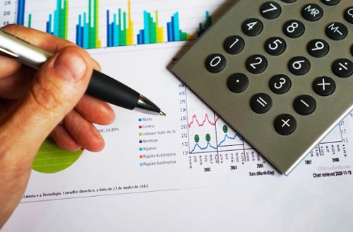 How To Avoid The Oldest Mistake In The Book For Your Start Up